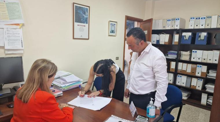 TOMA DE POSESIÓN Y FIRMA DE LA NUEVA TÉCNICO DE GESTIÓN